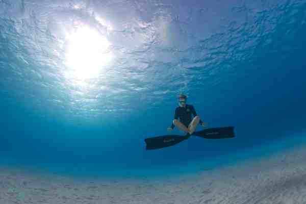 Meditation boosts freediving experience and performance.